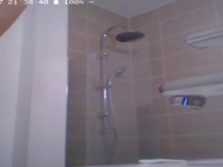 Preggo deity mengambil yang mandi pada webcam