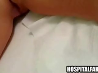 Tasty pirang patient gets fucked by her doc