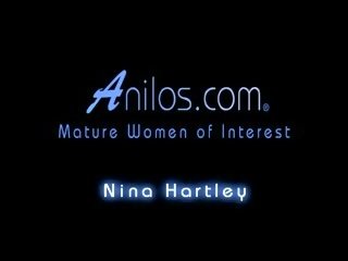 转身 上 成熟 奶奶 nina hartley 自慰