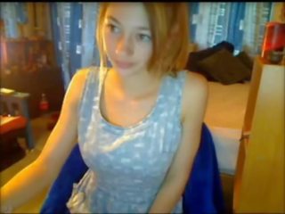 255-alice-fille-blonde-nue-18-ans-masturbation-webcam